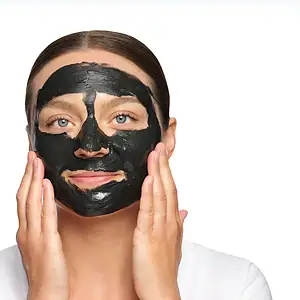 Maskë për lëkurën me të zezë për pastrimin e poreve dhe përmirësimin e lëkurës.