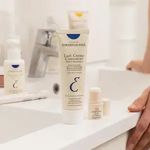 Krem Embryolisse për lëkurë të butë dhe hidratim të thellë, produkt kozmetik për kujdesin e.