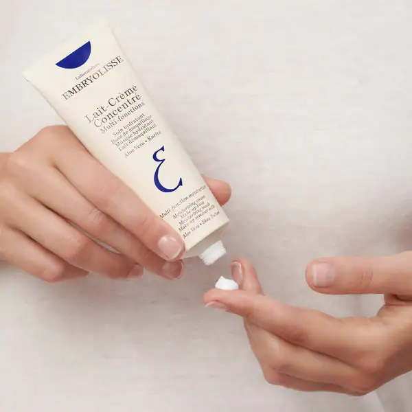 Embryolisse Lait-Crème Concentre për kujdesin e lëkurës, hidratues dhe multi-funksional.