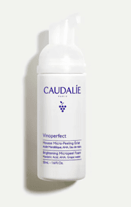 Caudalie Vinoperfect mikropeeling për lëkurën e ndritshme dhe të shëndetshme.