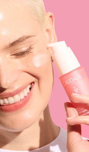 Serum hidratues Caudalie VinoHydra për lëkurë të thatë dhe të dehidratuar.