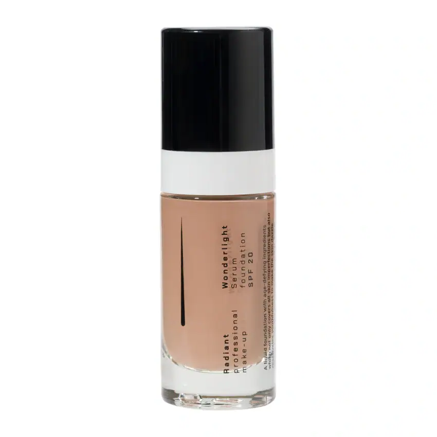 Serum për shkëlqim të lëkurës, produkt kozmetik për fytyrën, për ndriçim dhe hidratim.