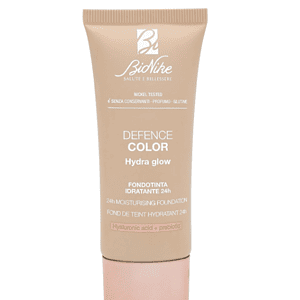 Fondation hidratante BioNike DEFENCE COLOR Hydra glow 24H për lëkurë të thatë dhe të ndjeshme.