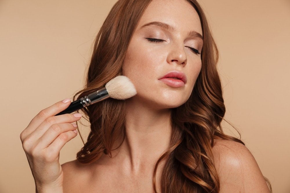 Makeup i përditshëm: si të krijoni një pamje natyrale, të freskët dhe të kuruar?