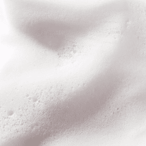 Mousse e lehtë dhe e ajrosur për pastrim të fytyrës, për lëkurë të ndjeshme, me aromë rozë.