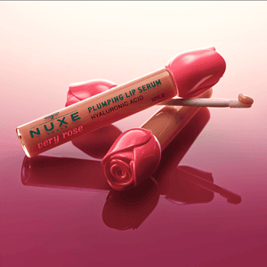NUXE Very Rose Lip Serum 8ml për buzë të plumpuara dhe të hidratuara.