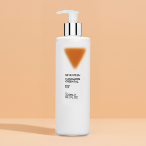 Body Silk Mandarinin 300ml, kozmetik produkt për trupin, vaj i butë dhe aromatik.