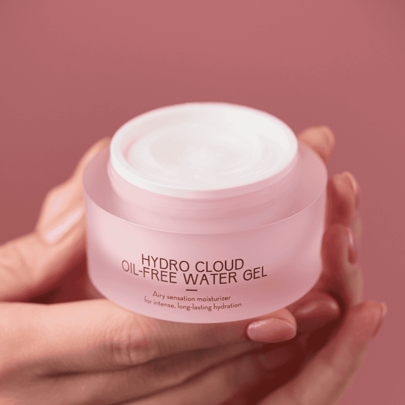 Hydro Cloud Water Gel për lëkurë të gjitha llojeve, hidratim i thellë dhe freski.