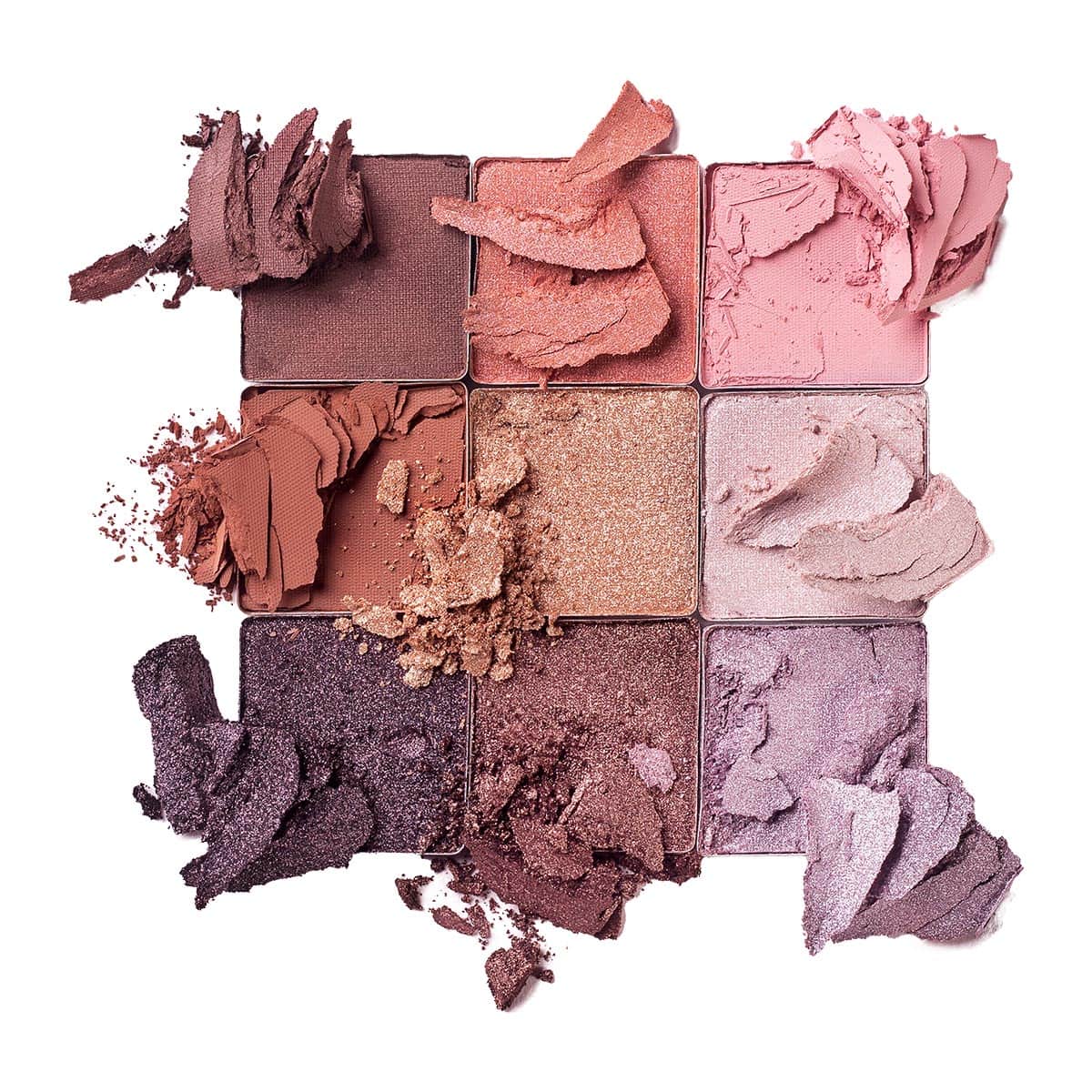 Paletë me ngjyra për make-up, kozmetikë, ngjyra të ndryshme për buzë, faqe dhe sy.