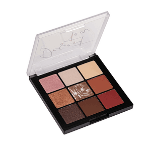 Paletë me ngjyra kozmetike Desert Tea për make-up të syve dhe fytyrës.