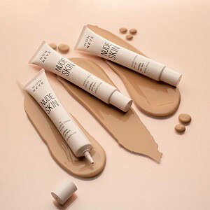 Krem për lëkurë të thatë dhe normale MRV NUDE SKIN, produkt kozmetik për hidratim dhe kujdes.