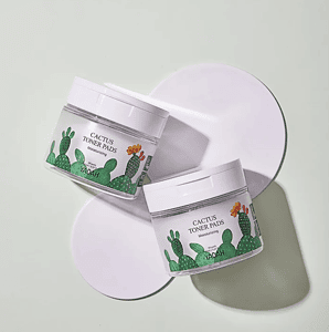 Kaktus toner pads për kujdesin e lëkurës, mbështet hidratimin dhe qetësimin.